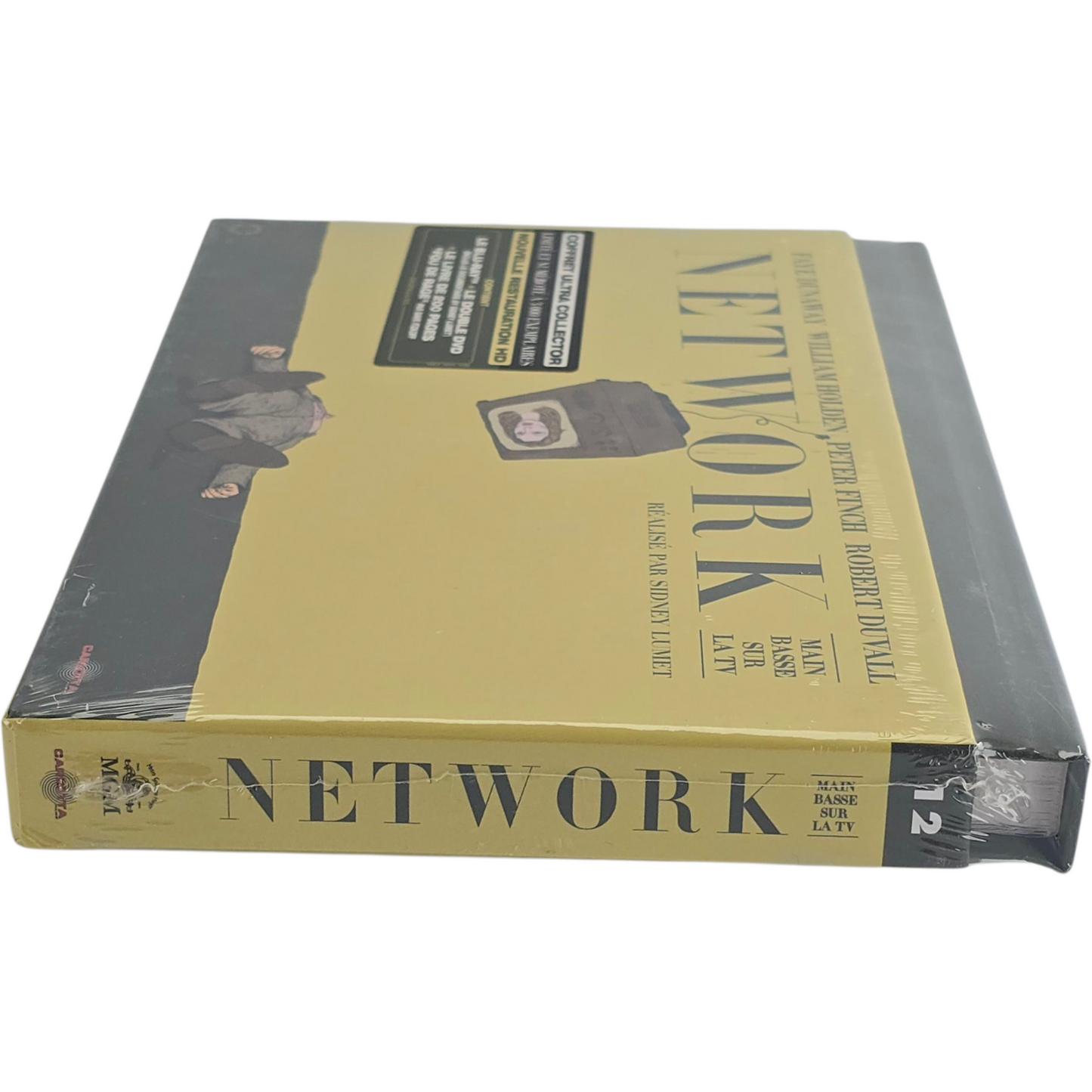 Network, main basse sur la TV Coffret Ultra Collector  Blu-ray + DVD + Livre Zone B
