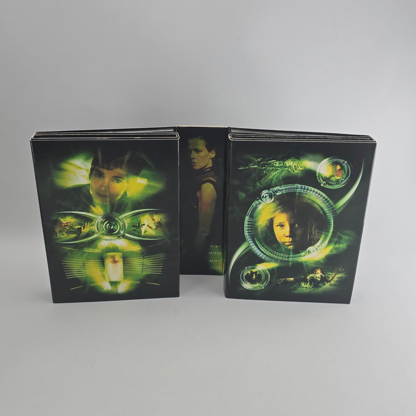 Alien Quadrilogy 9 DVD DigiPack Collection 4 Films Zone 1 Canada Import -18