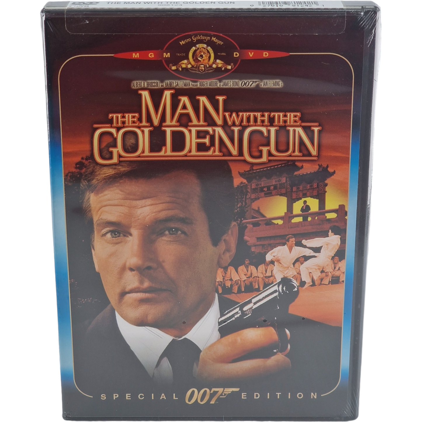 The Man with the Golden Gun DVD 1974 James Bond Roger Moore 2000 Zone 1