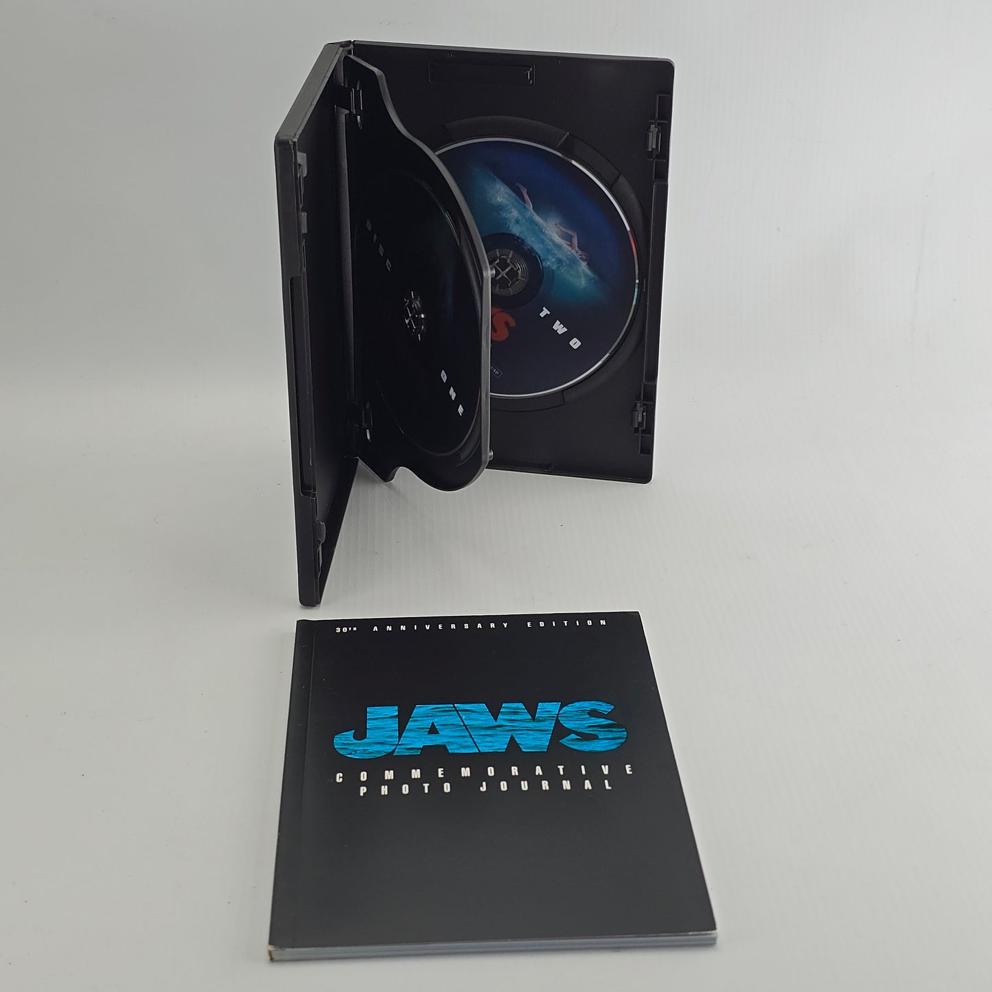 Jaws DVD 30th Anniversary Edition with Limited Edition 60-Page Zone 1 US Import