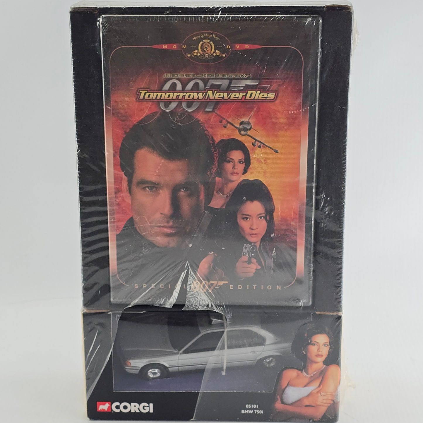 Tomorrow Never Dies 007 James bond DVD + BMW 750i grise  (réf.  05101) Z A