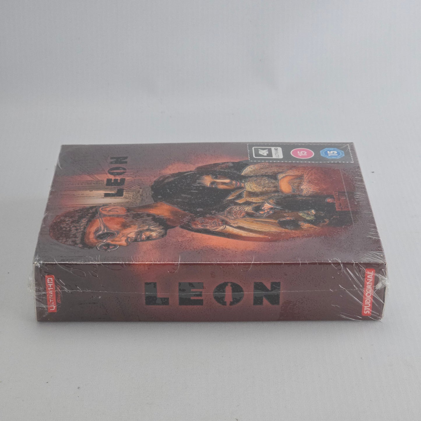 Leon Director's Cut 4K Ultra HD + Blu-ray SteelBook Zavvi Collector Numérotée B