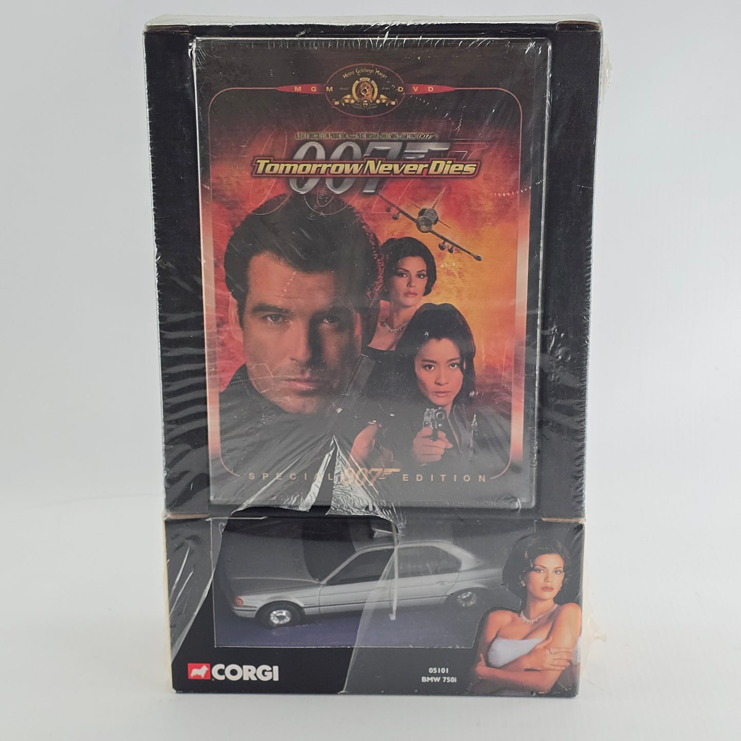 Tomorrow Never Dies 007 James bond DVD + BMW 750i grise  (réf.  05101) Z A