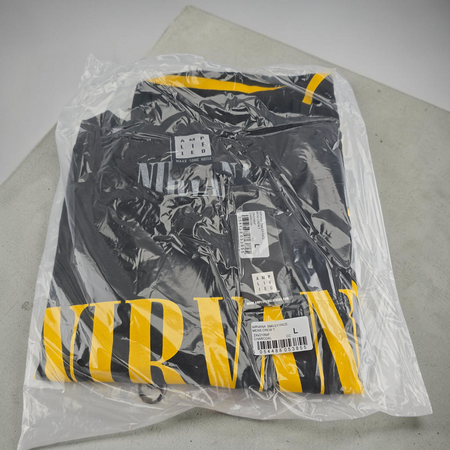 T-shirt Nirvana Officiel “Face” Charcoal Vintage – Amplified Rock Grunge