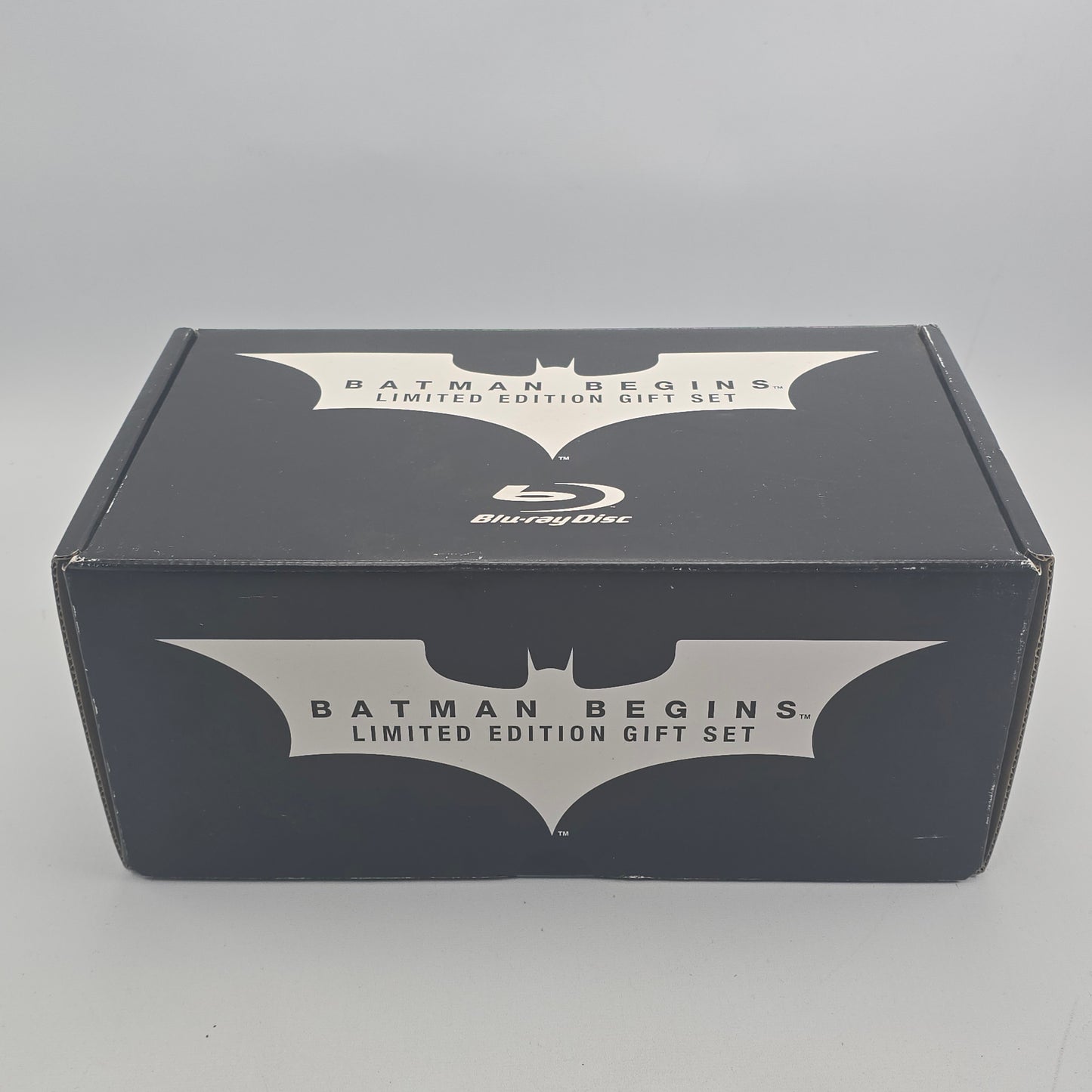 Batman Begins Blu-ray Gift Set + 1/4 Bust Hot Toys Ltd Edit Japan Rare Collector
