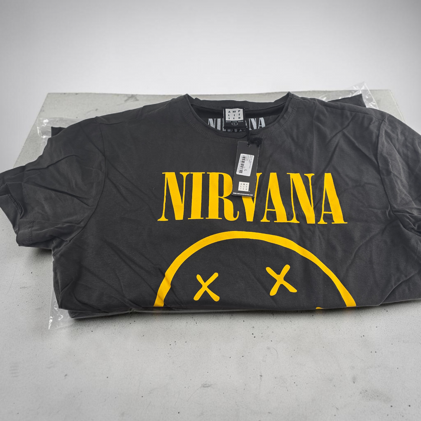 T-shirt Nirvana Officiel “Face” Charcoal Vintage – Amplified Rock Grunge