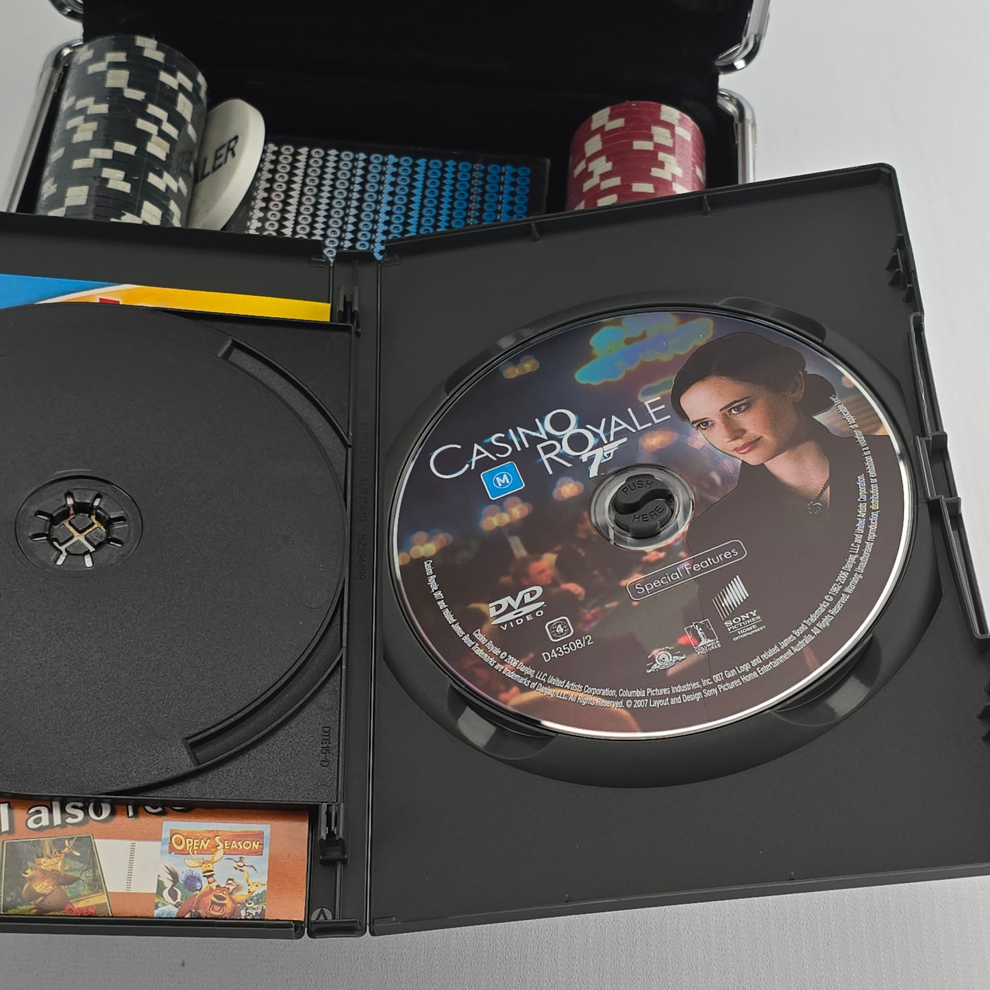 Casino Royale DVD Collection Edition Limitée Valise en aluminium Poker Zone 2