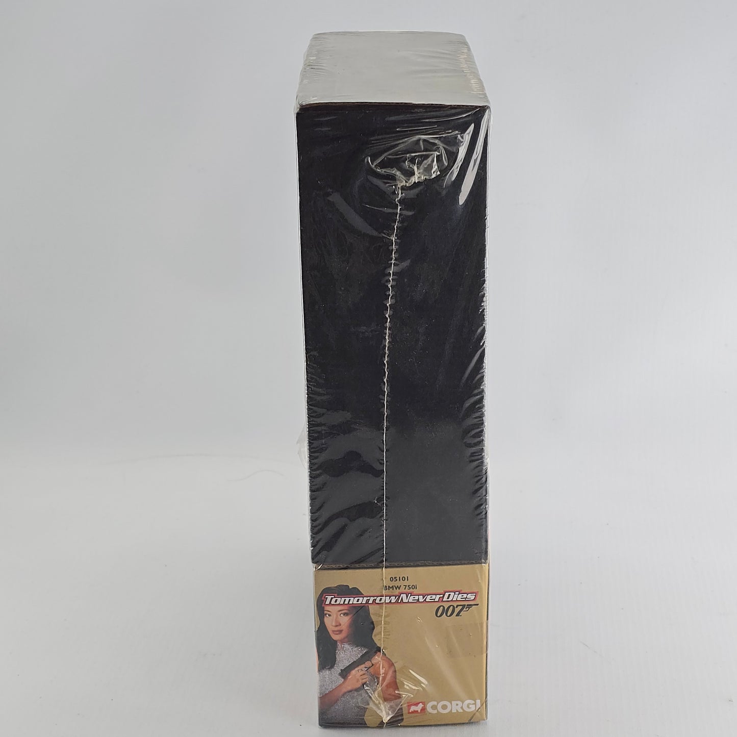 Tomorrow Never Dies 007 James bond DVD + BMW 750i grise  (réf.  05101) Z A