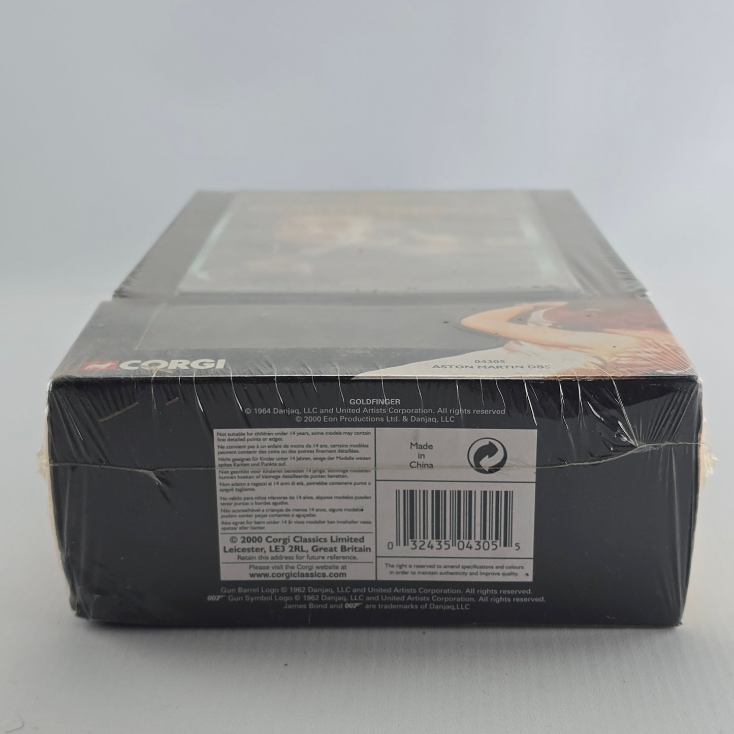 Goldfinger 007 James bond DVD + Aston Martin DB5 grise  (réf. 04305) Z A