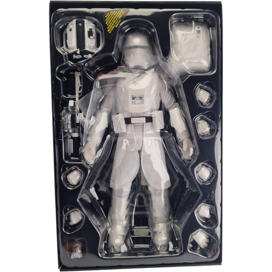 Star Wars - First Order Snowtrooper Officer - Figurine Hot Toys 1/6 - visuel 3