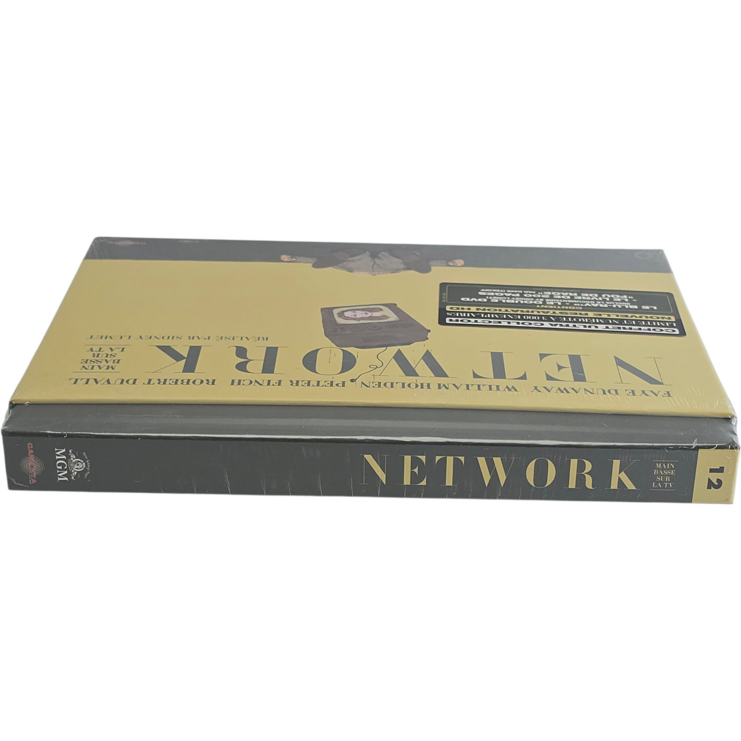 Network, main basse sur la TV Coffret Ultra Collector  Blu-ray + DVD + Livre Zone B